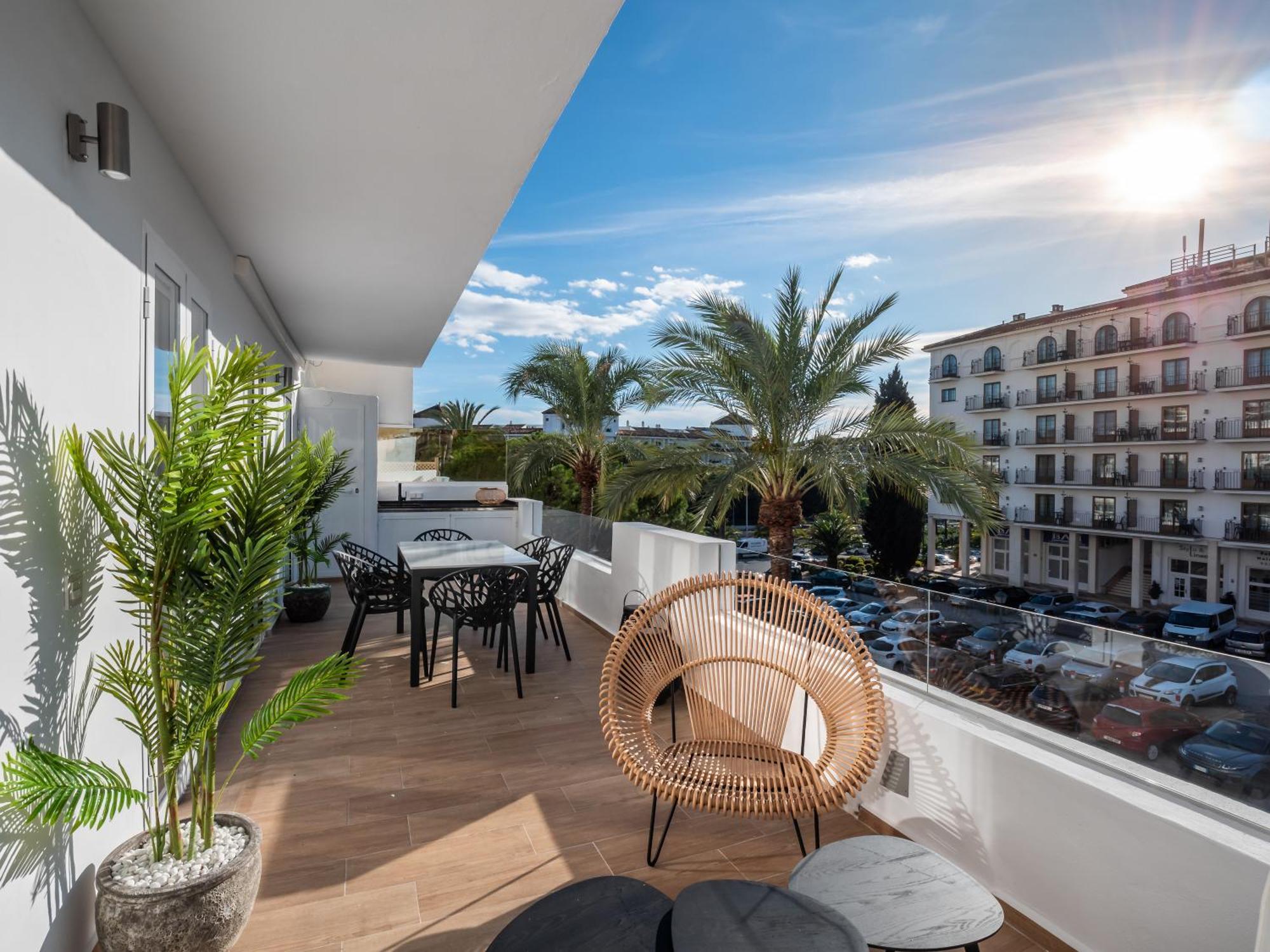 3 Bdrm Stylish Apt W Pool In Puerto Banus Marbella Buitenkant foto