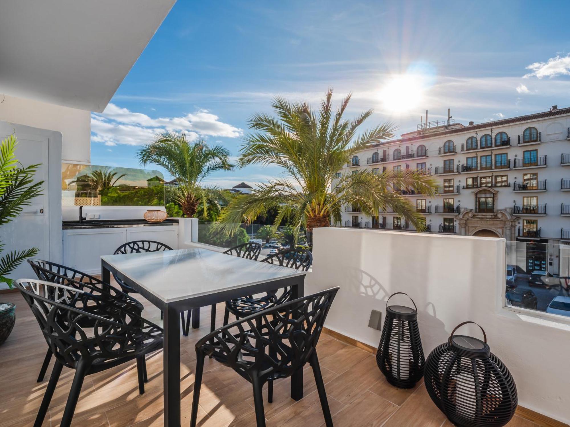3 Bdrm Stylish Apt W Pool In Puerto Banus Marbella Buitenkant foto